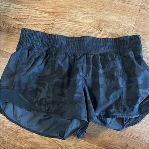 Lululemon hotty hot shorts